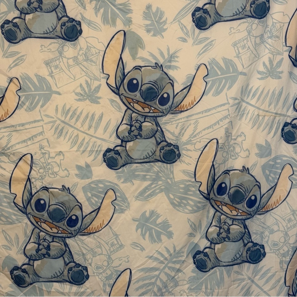 Stich from Lilo & Stich Curtain - Picture 4 of 4